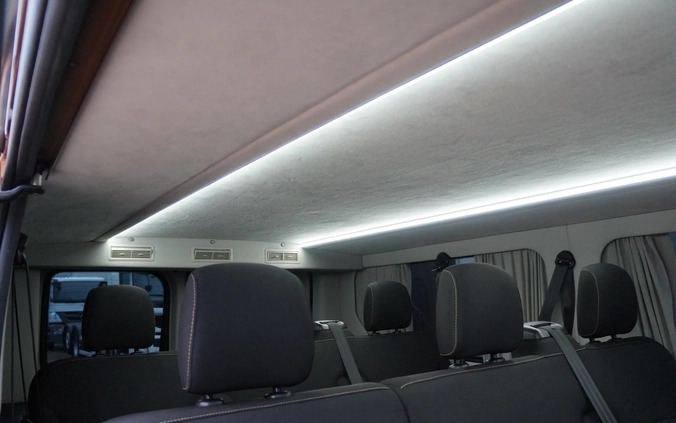 Renault Trafic cena 79500 przebieg: 210000, rok produkcji 2016 z Bodzentyn małe 277